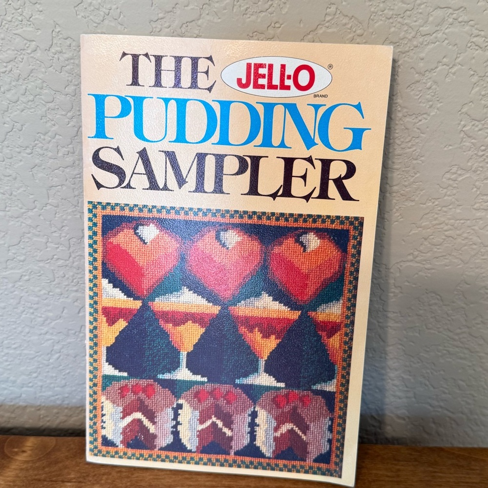 Vintage 1976 Cookbook The Jell-O Pudding Sampler Booklet
Excellent Condition!